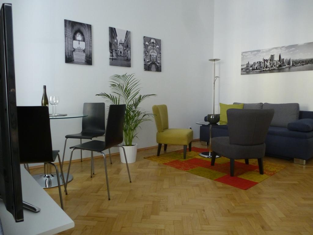 Charming Viennese Home Экстерьер фото